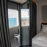 Adria Palace & 4*