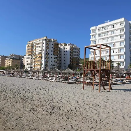 Adria Palace & 4*