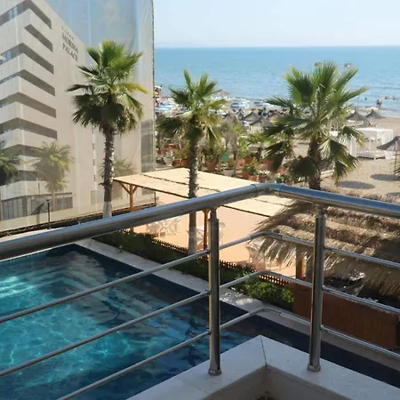 Adria Palace & 4*