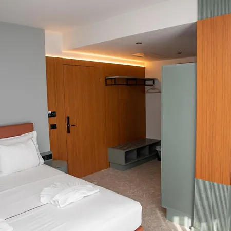 Adria Palace &