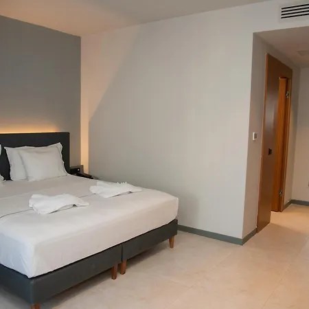 Adria Palace & 4* Shkallnur