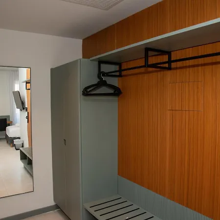 Adria Palace ホテル Škalngur