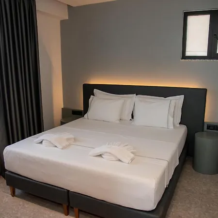 Adria Palace ホテル 4*