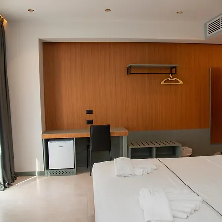 Adria Palace Shkallnur