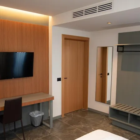 Adria Palace فندق